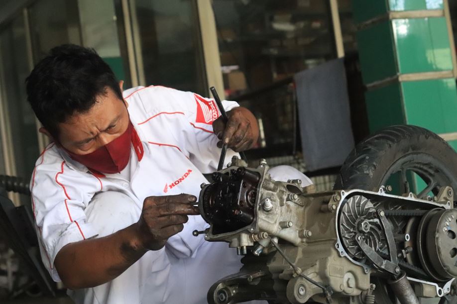 7 TIPS MERAWAT SEPEDA MOTOR DI LAKUKAN SENDIRI